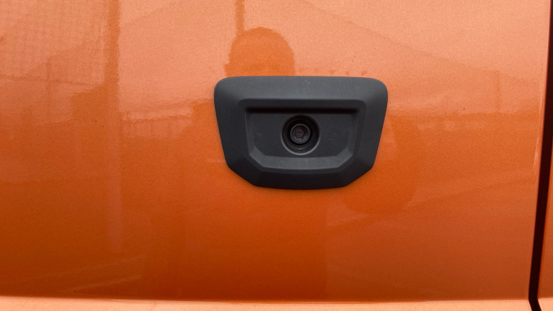 Ford Transit Custom 300 L1 Diesel Fwd 2.0 EcoBlue 170ps Low Roof D/Cab Limited Van Auto